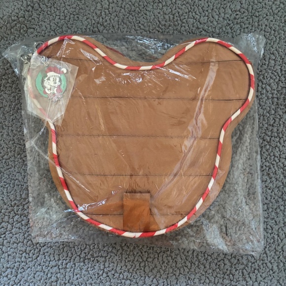 Harveys Minnie Mouse Gingerbread Crossbody - Picture 2 of 2